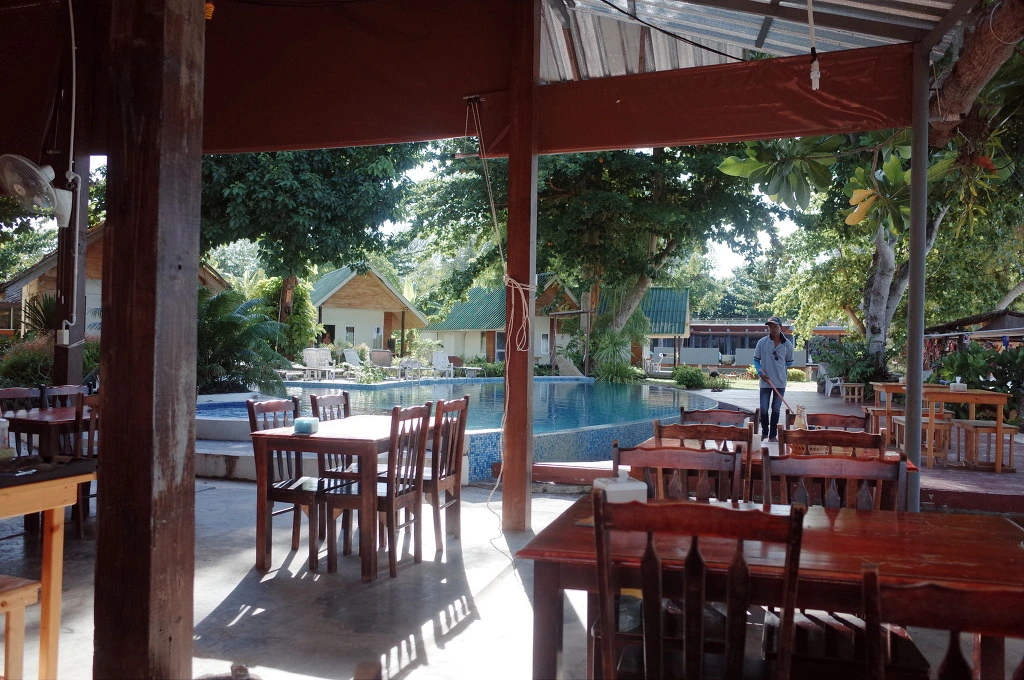 2541CF39555EAC8323A9C6