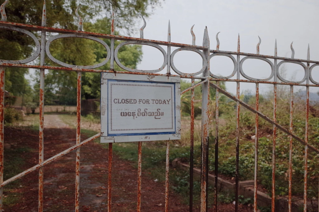 250BFE33556CF6891C735B