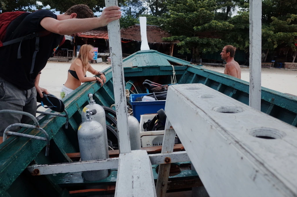 223CE333555DFE9F28A1DE