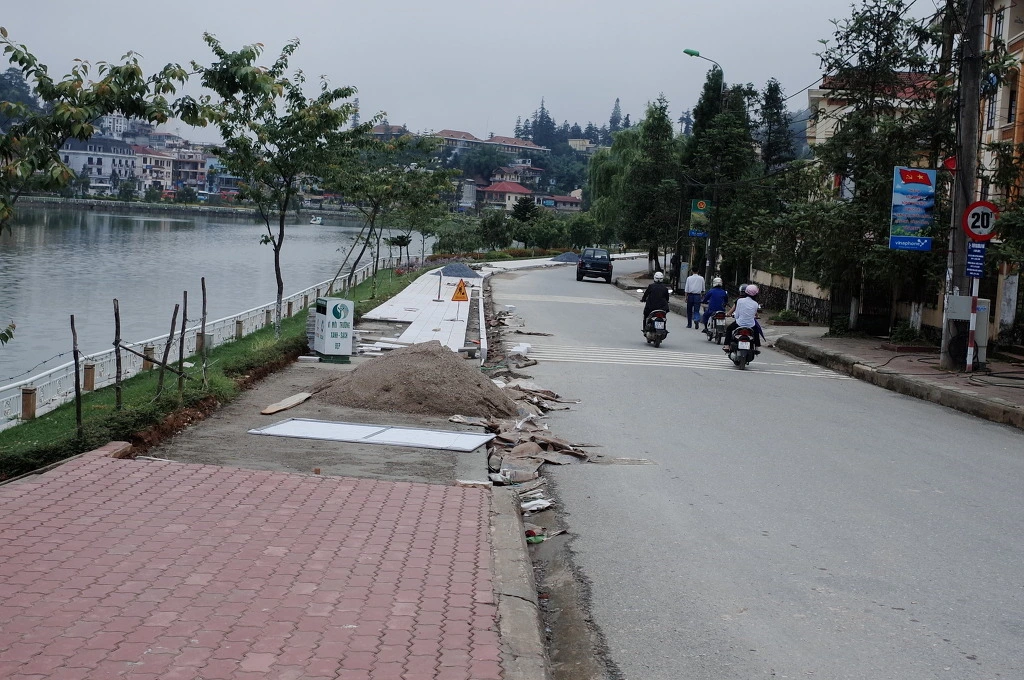 215BD53F5571B19018CAE7