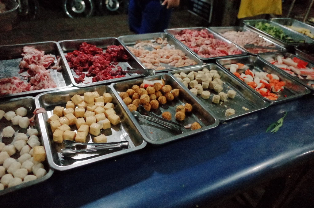 237C7737556A56D50428E8