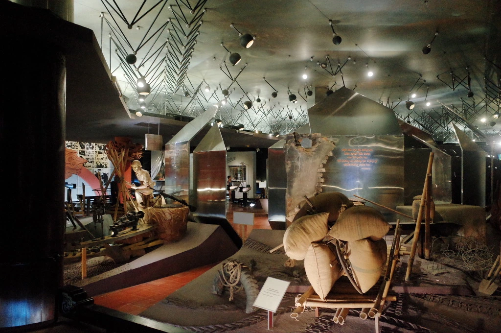 247CF33955778B6B08BAF1