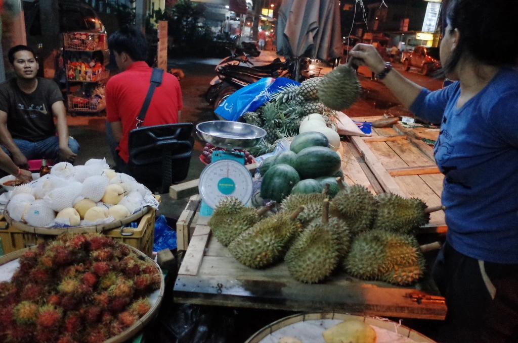 272BC8435565D81817A89E