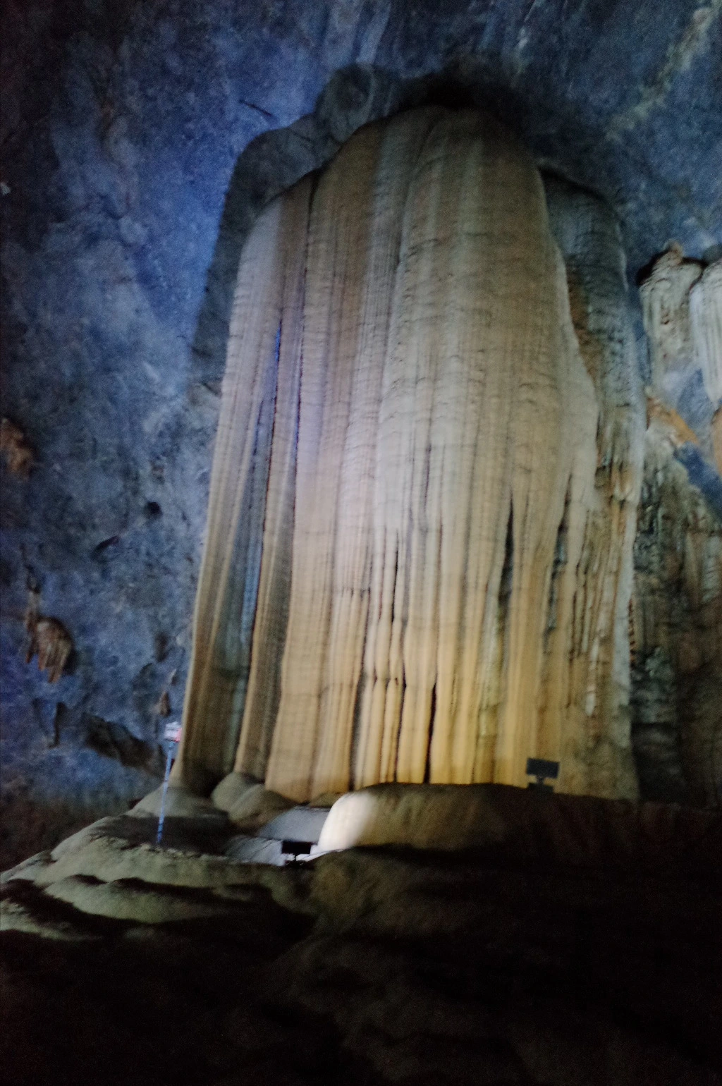 26716542557ECB5F247B29