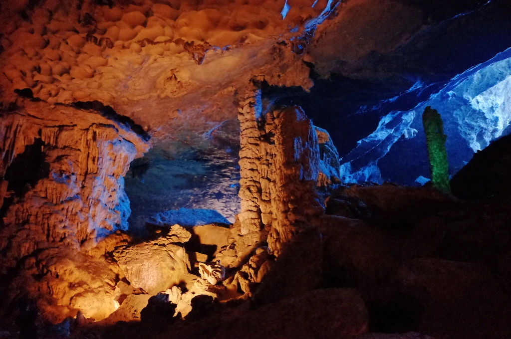 2439D836557A36C1234076