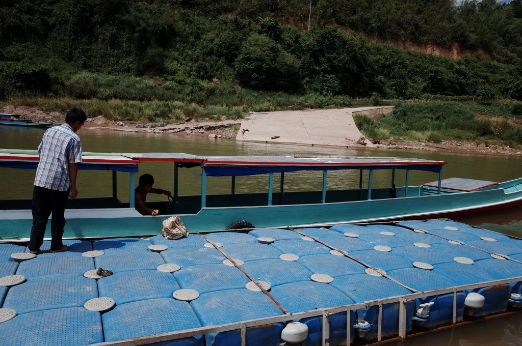 2242A044556F24D929066A