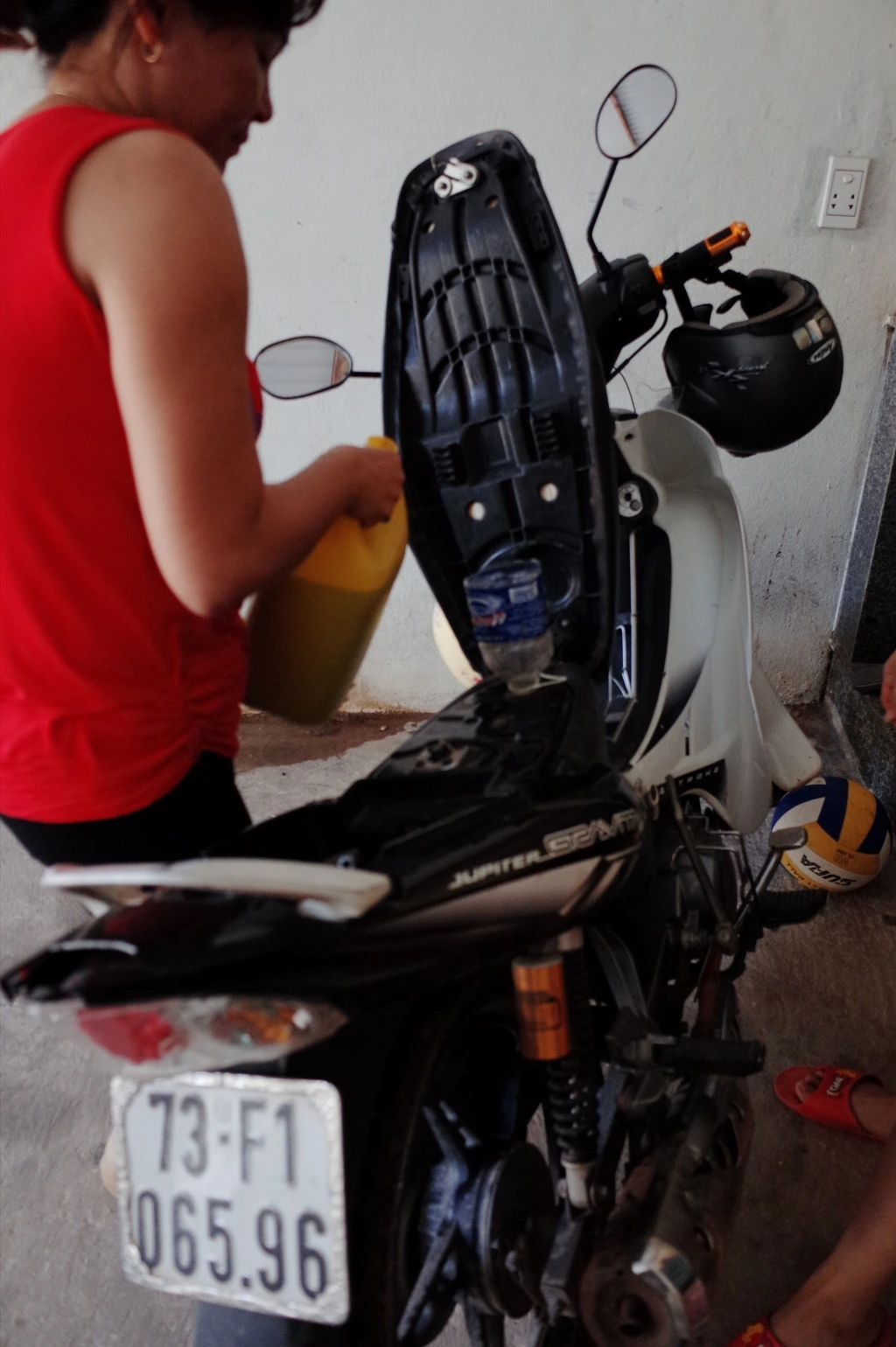 2462BA43557E5C930EF6EE