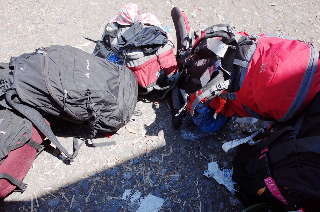 23160146557FB190125D12