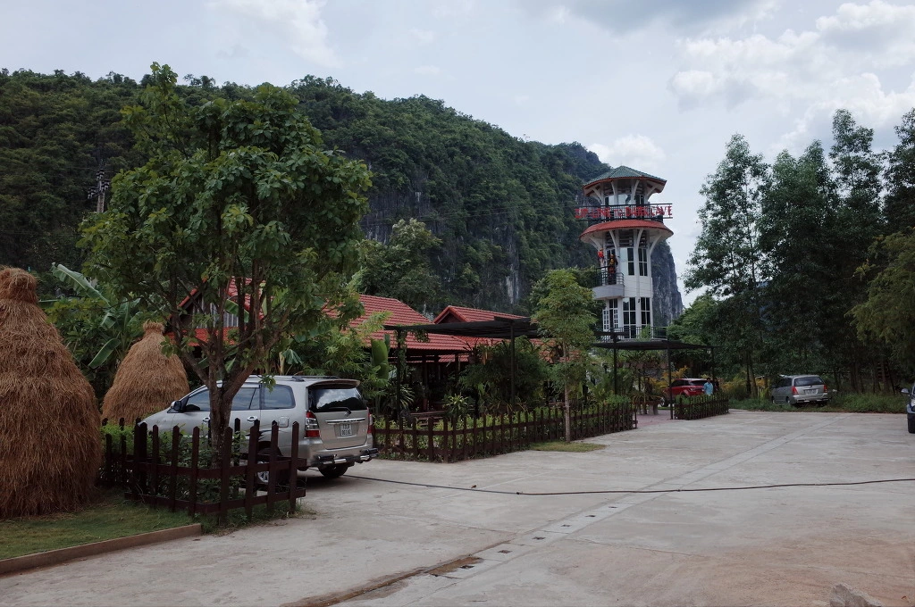 2406DA37557ECD6135BD74