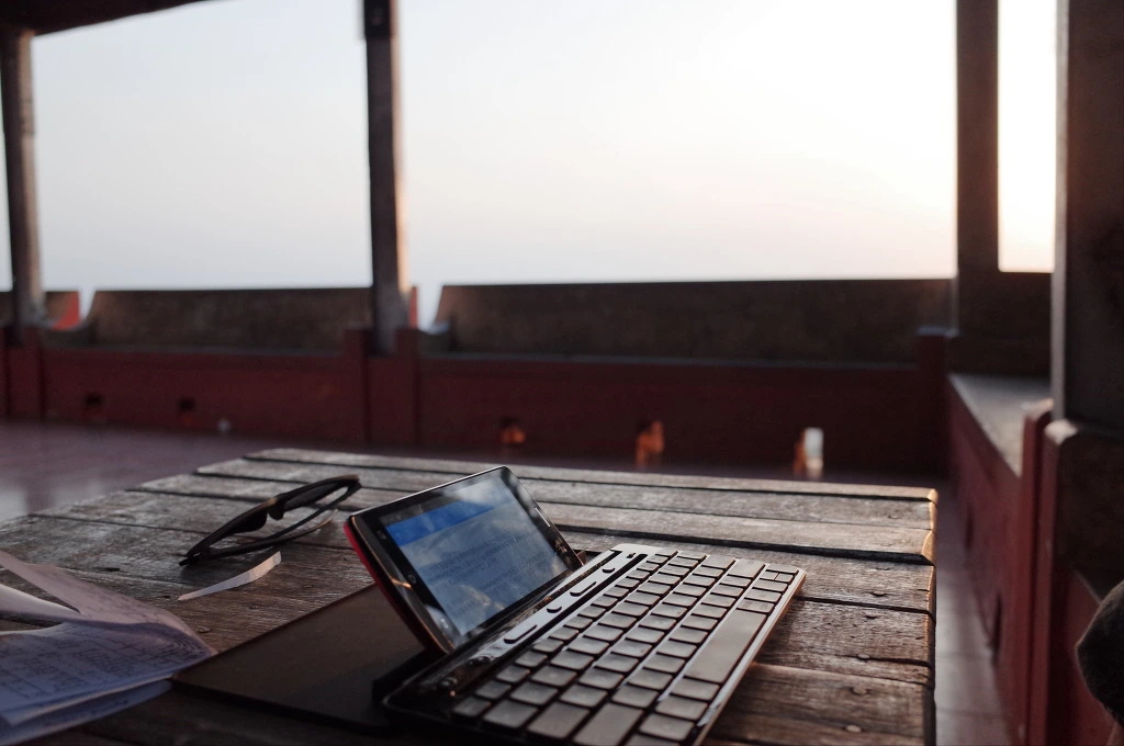 216FCB41555DF2511D2FE9