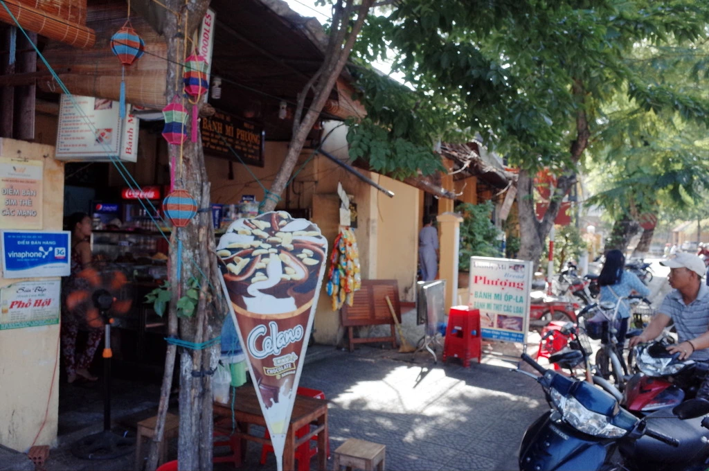 2218B03F5580DA85116957