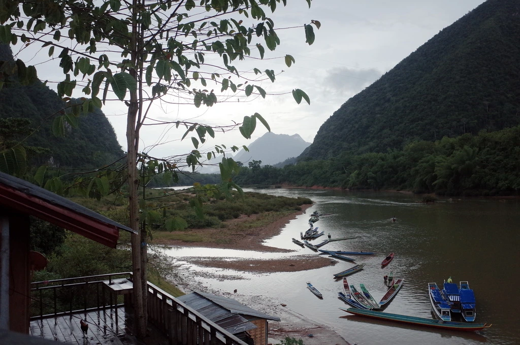 243BDB44556C758E2E1E56