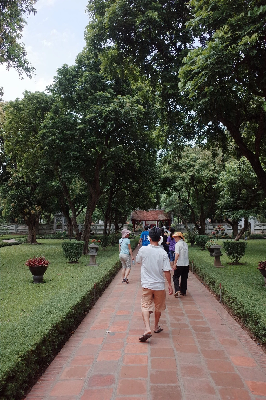 2366B63D557789F0101895