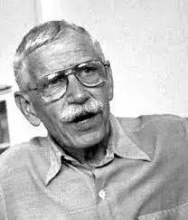 리 호이나키.jpeg