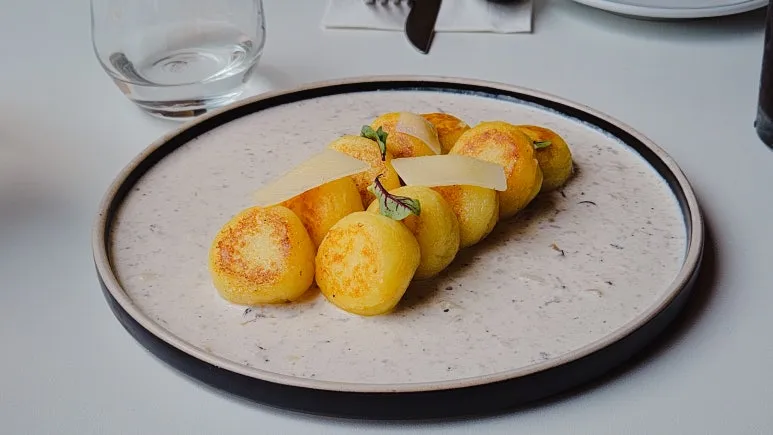 KakaoTalk_20240615_195202703_13.jpg?type=w773