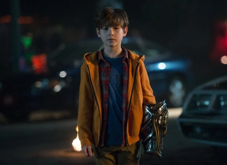 MV5BMTA0NDFhMzgtYTIwMC00ZGI2LWI2MjEtZGEzZjBmNjE0MGRmXkEyXkFqcGdeQXVyNTI2OTE2MjY._V1_.jpg?type=w773