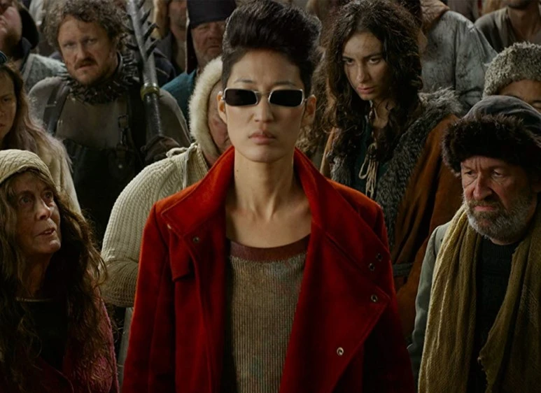 MV5BMTE0NDYxNzMwNDheQTJeQWpwZ15BbWU4MDQ5MzY1NjUz._V1_SX1777_CR0%2C0%2C1777%2C743_AL_.jpg?type=w773