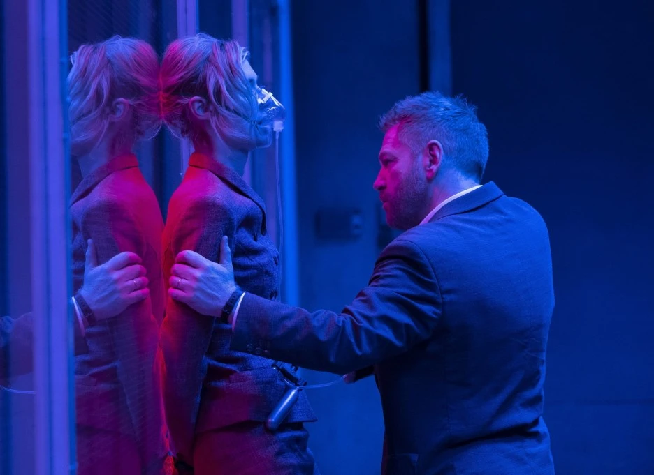 tenet-elizabeth-debicki-kenneth-branagh-scaled.jpg?type=w1