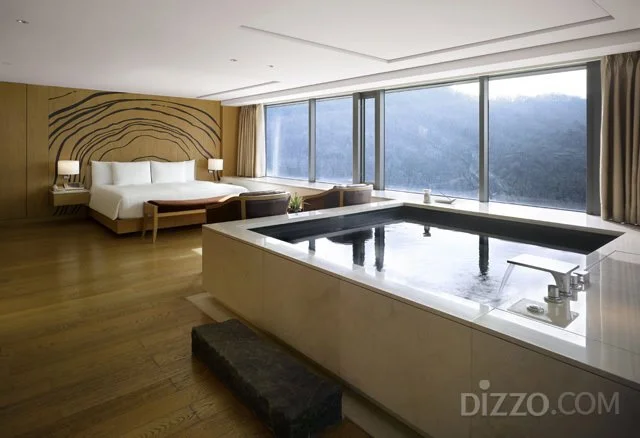 2019110580160_0.jpg?type=w1200