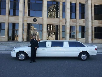 limousine-601462_640.jpg?type=w773