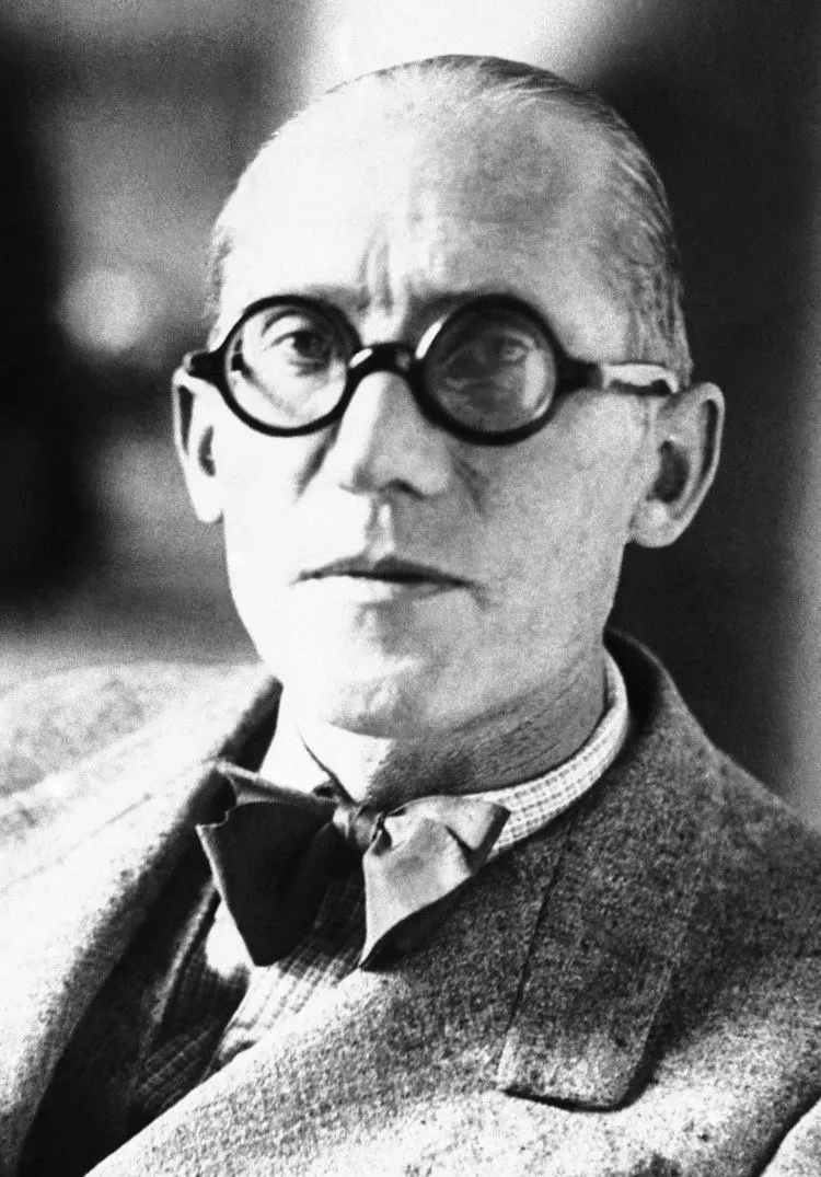 le-corbusier-349c317e-fb3c-46f9-9205-0be5cad038b-resize-750.jpeg