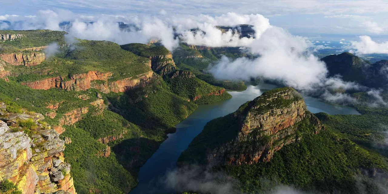 Blyde-River-Canyon-South-Africa-2.jpg?fit=2120%2C1060&ssl=1
