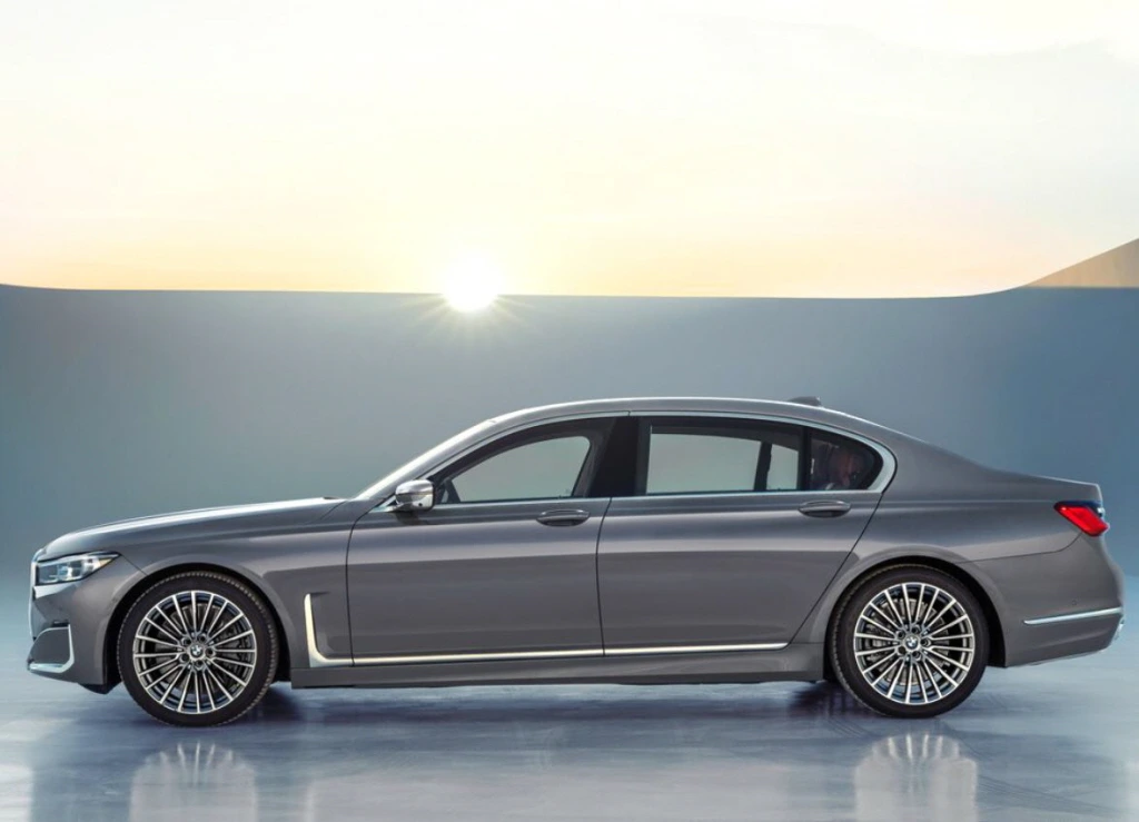 2020 BMW 7 (8).JPG