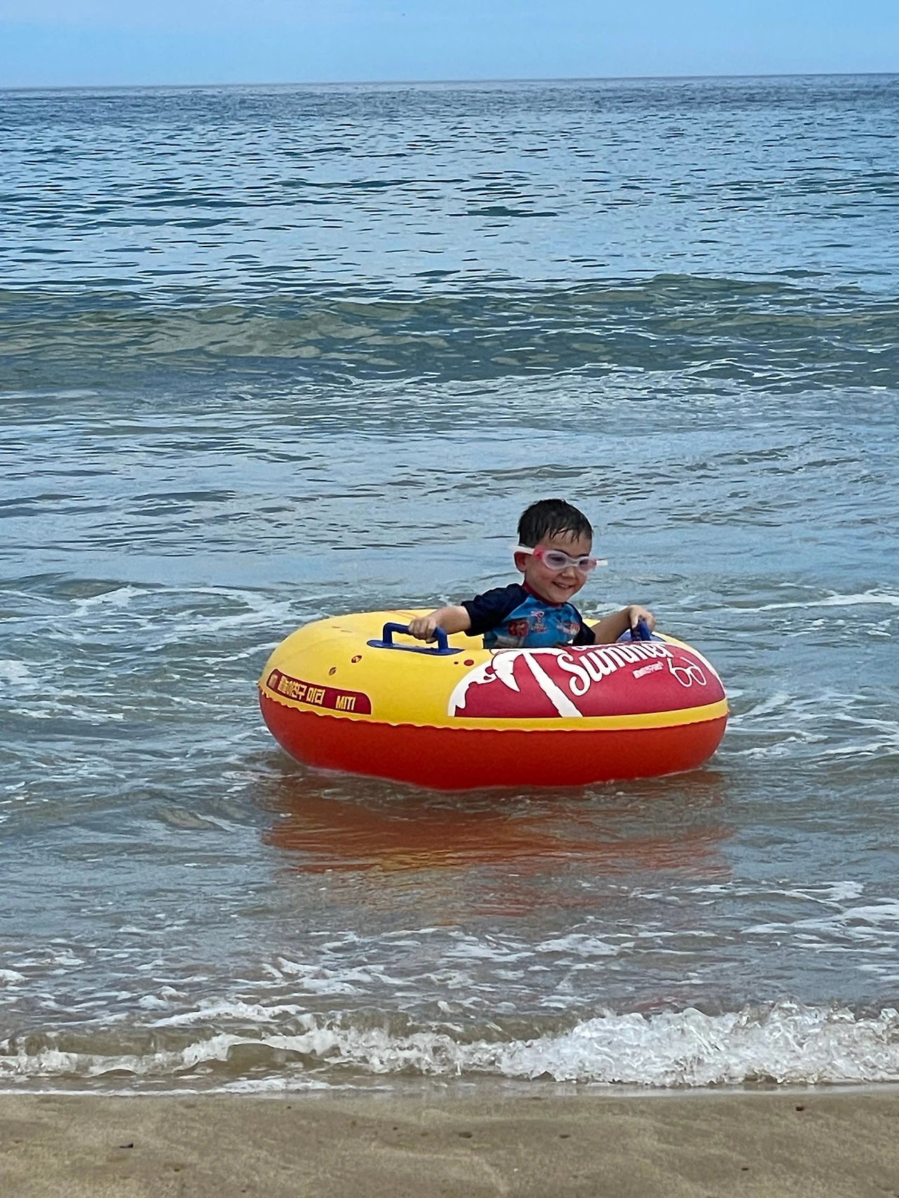 비니 바다.jpeg