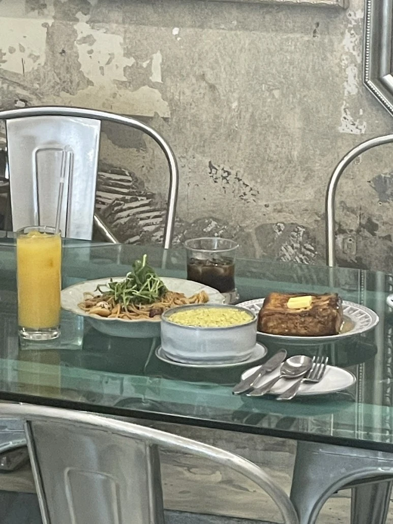 IMG_0383.jpg?type=w773