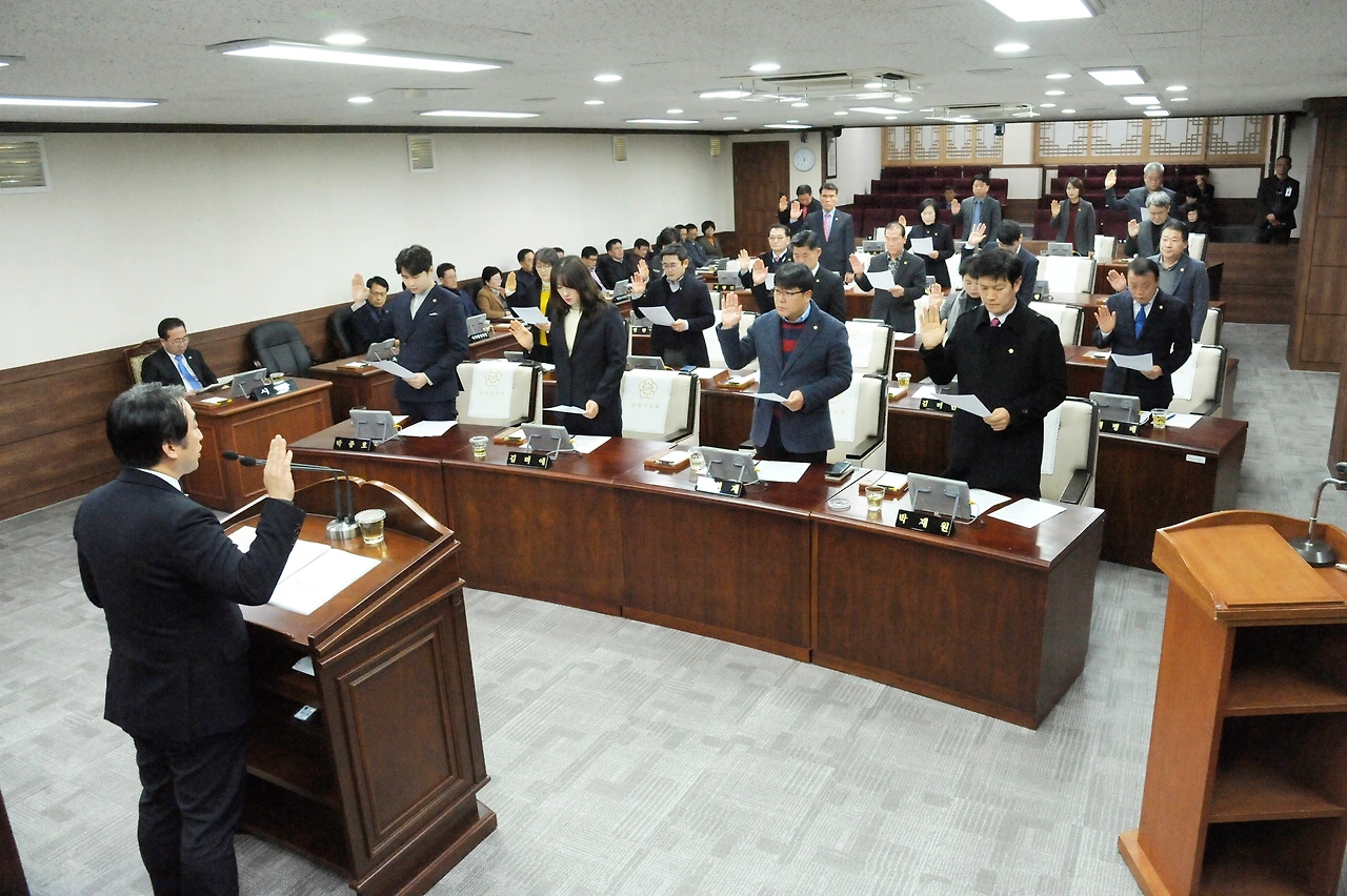 결의문 낭독.JPG