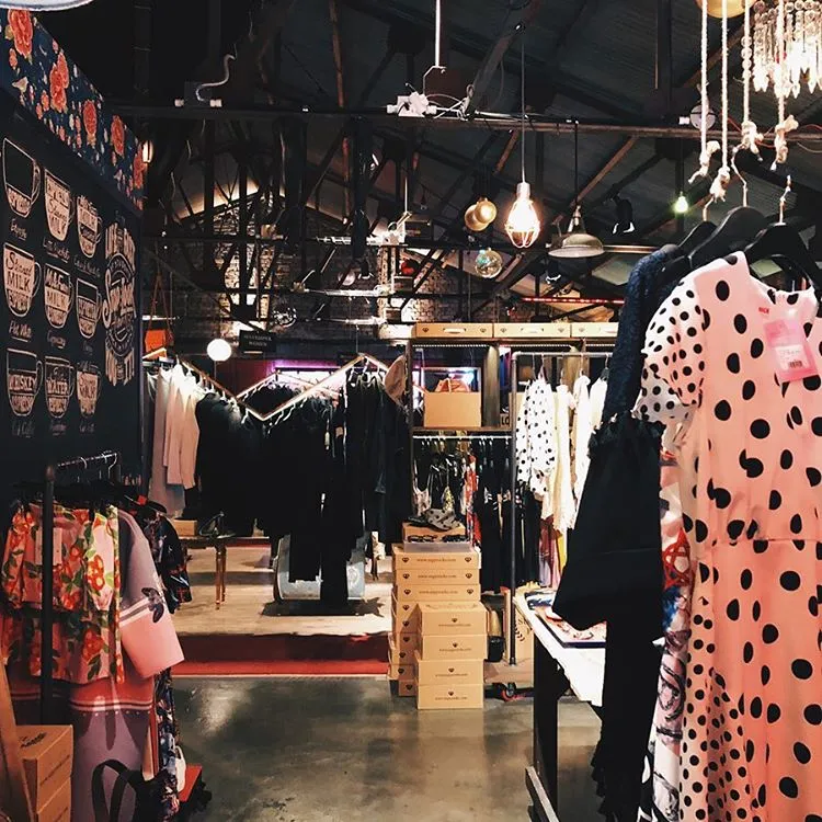 43985142_1883569895031324_4113818790840573217_n.jpg?_nc_ht=scontent-bru2-1.cdninstagram.com&ig_cache_key=MTkwNjI0ODM3ODg2NjUyODE0NA%3D%3D.2