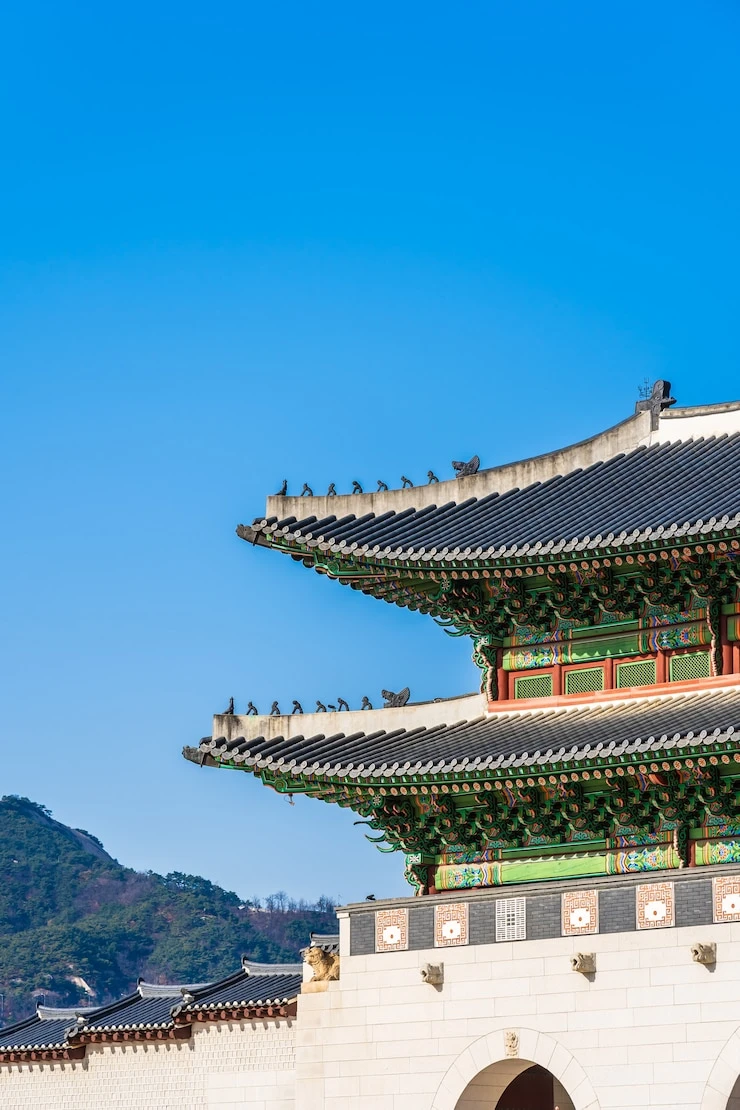gyeongbokgung-palace_74190-3180.jpg?semt=ais_hybrid&w=740