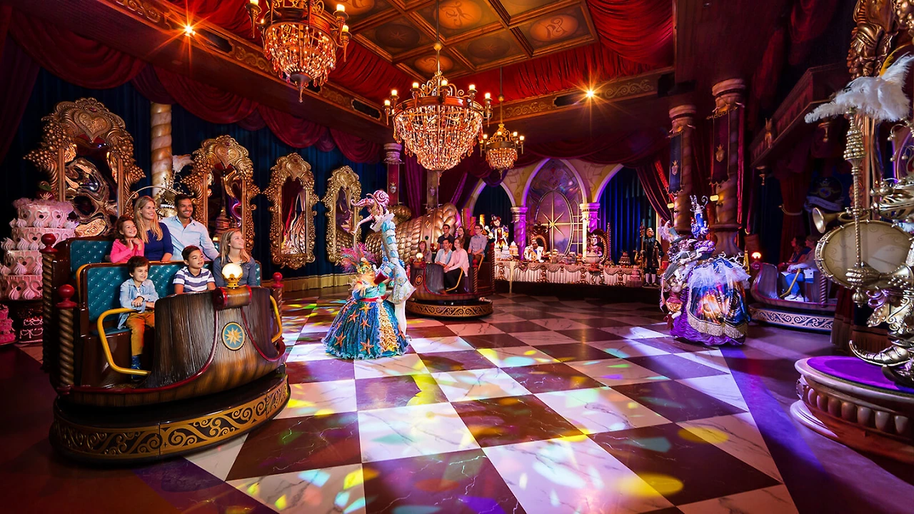 thumb.php?f=Koningszaal_efteling.jpg&w=1440