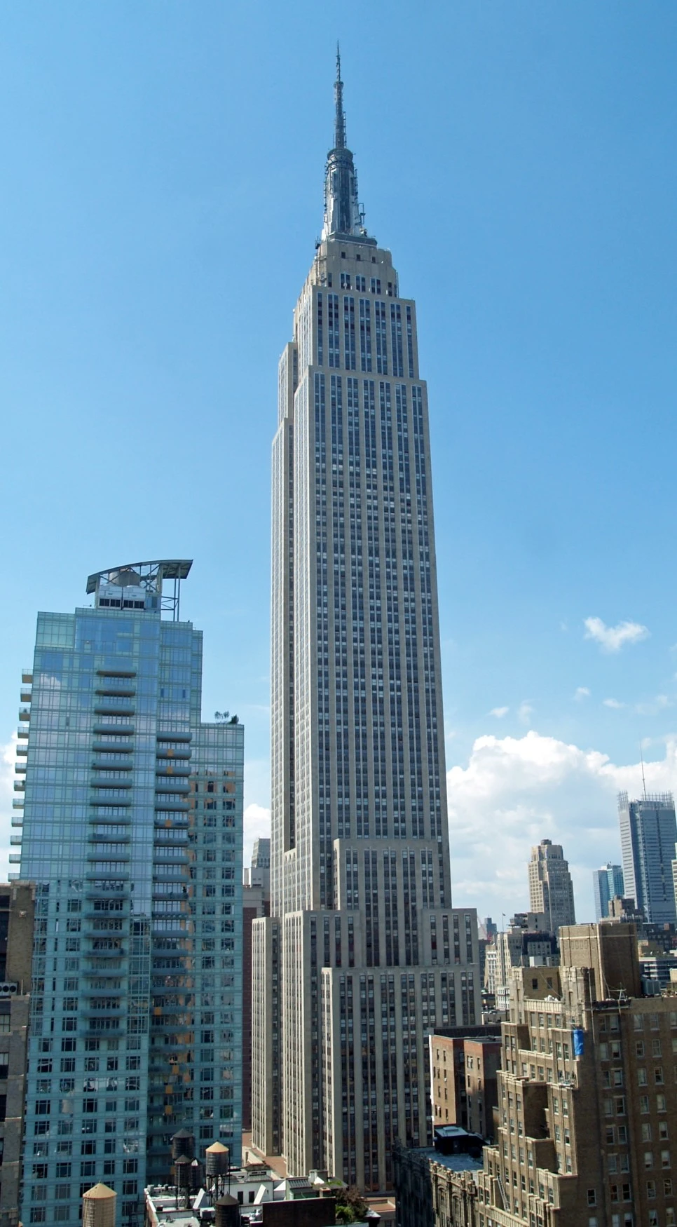 Empire_State_Building_by_David_Shankbone_crop.jpg?type=w966