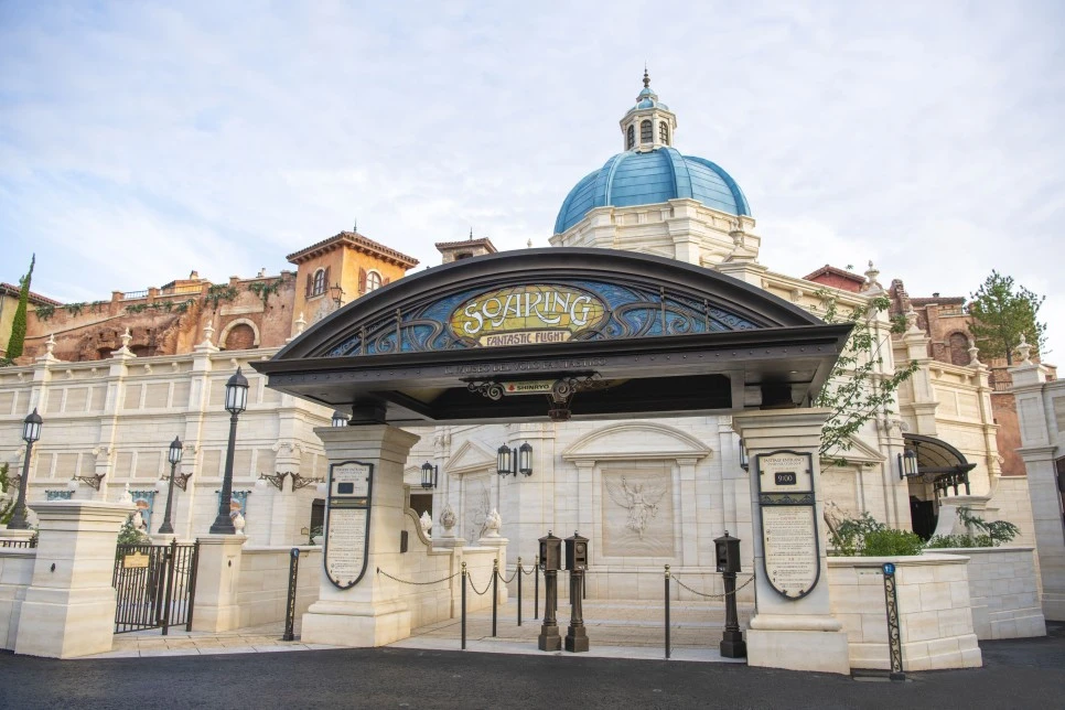 22-81939.jpeg?type=w966