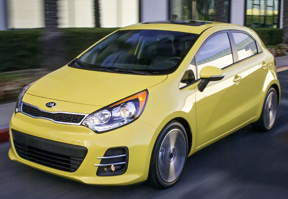 크기변환_aa1111112017_kia_rio5_preview_overview-pic-2247995522039778376-1600x1200.jpeg