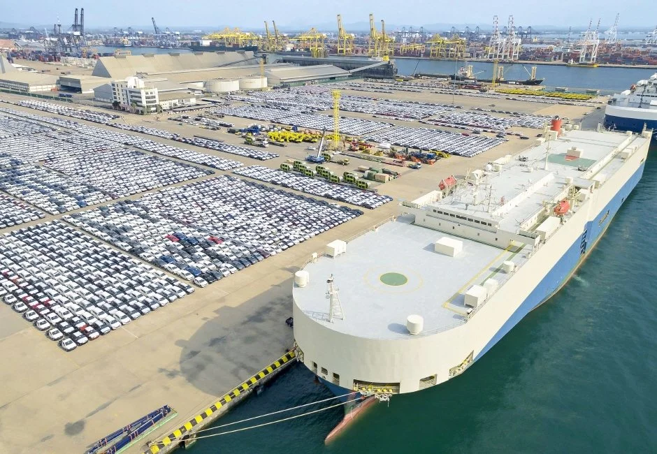 %ED%81%AC%EA%B8%B0%EB%B3%80%ED%99%98_aa111111aerial-view-car-carrier-ship-in-warehouse-harbor-at-thailand---891869928-5b74c559c9e77c0050d843ea.jpg?type=w1200