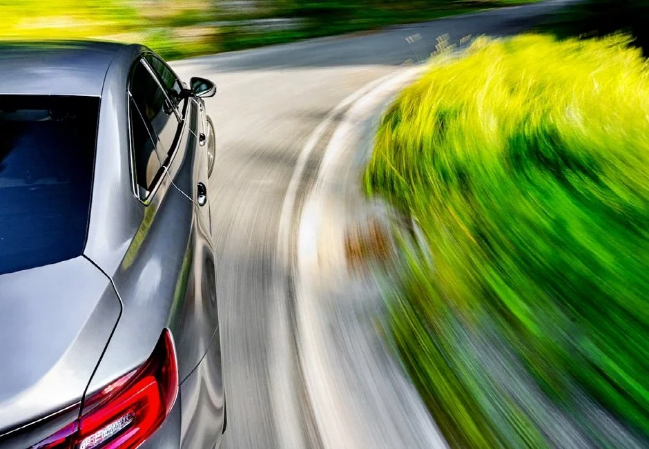 %ED%81%AC%EA%B8%B0%EB%B3%80%ED%99%98_aa111111driving-a-car.jpg?type=w1200