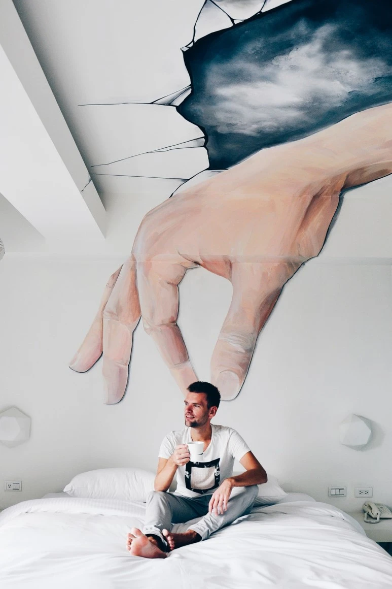 photo-1521633285489-5ad960964604.jpg?type=w773