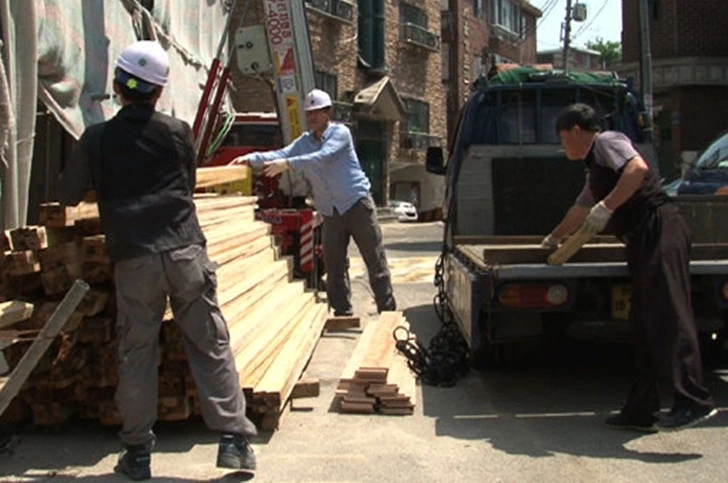 99F1C0385FF4E0170BBC27