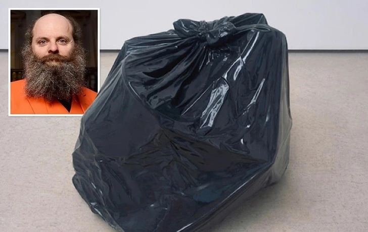 99D2A8365F5484AE08D4B1