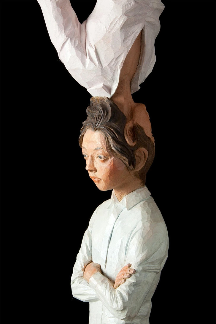 9926DD4F5CE789D2178116