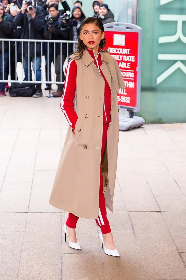 9975ED3F5F33277C0EBAD8