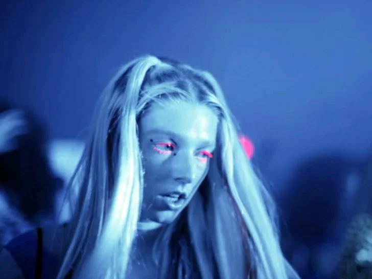 991BCE375D779DA21937DC