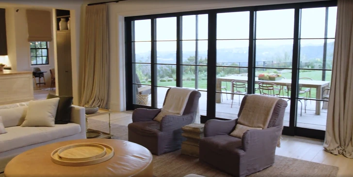 994F613D5CEA180227B76A