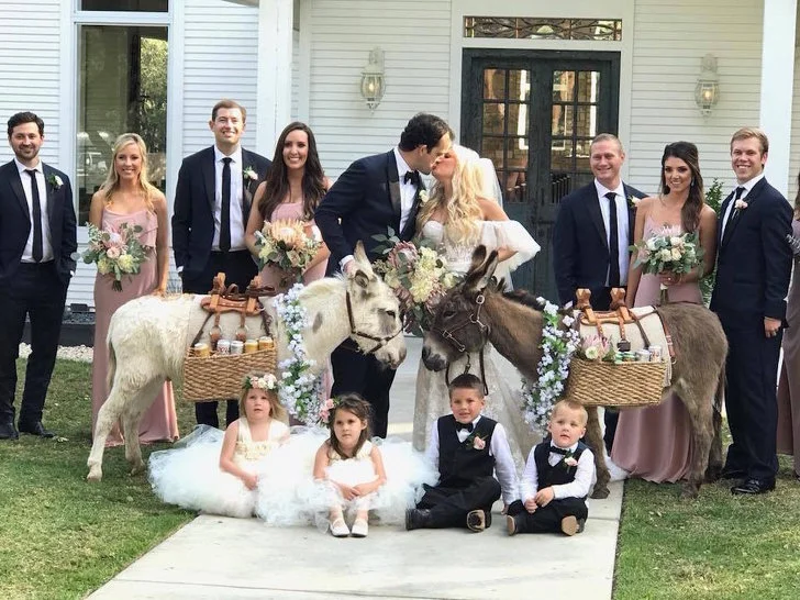 9982C6355CD4093C2880DE