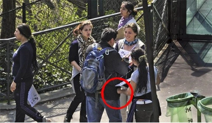 99A741425FD989301316D6