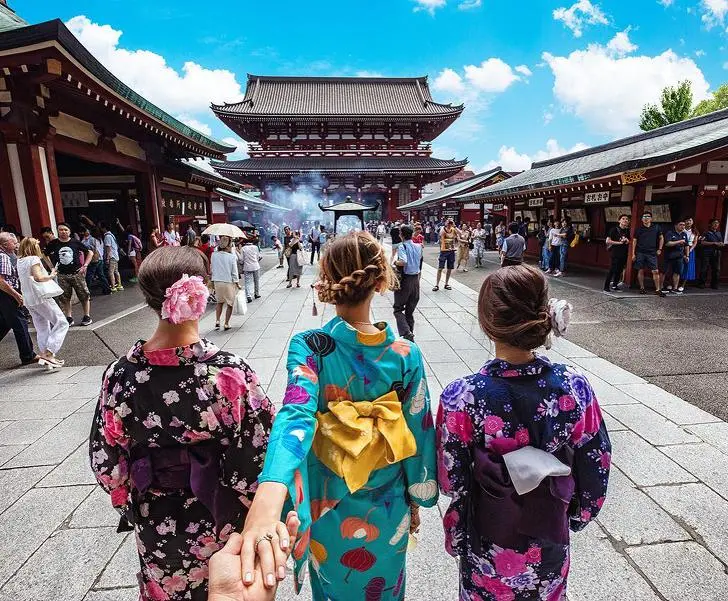 996B6C415DF6D9F637373C