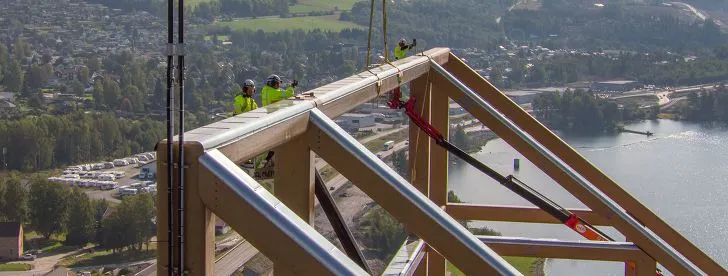 997681335C96CAE82B1ADA