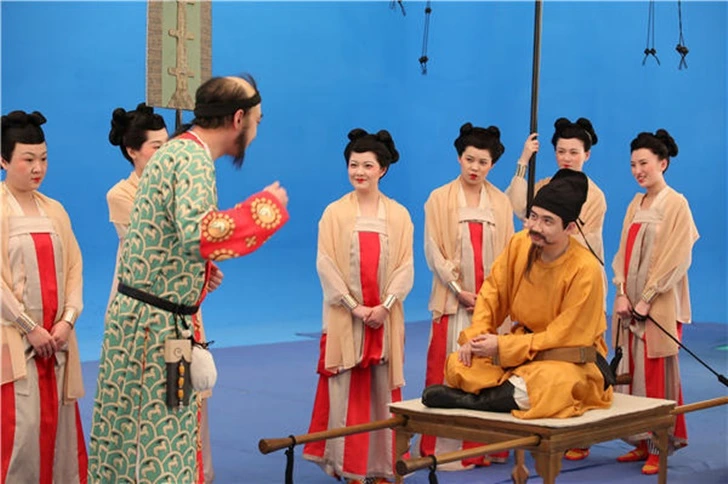 9992F2385F6594B8328AB3